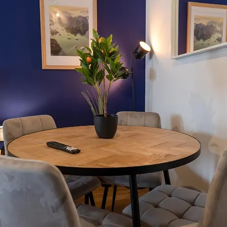 Mihalca Apartment Guenzburg