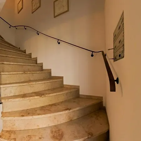 Mihalca Apartment Guenzburg
