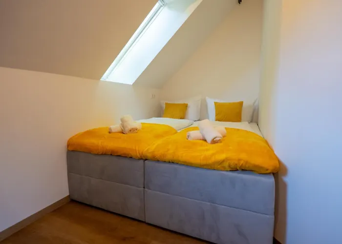 Mihalca * Γκούνζμπουργκ